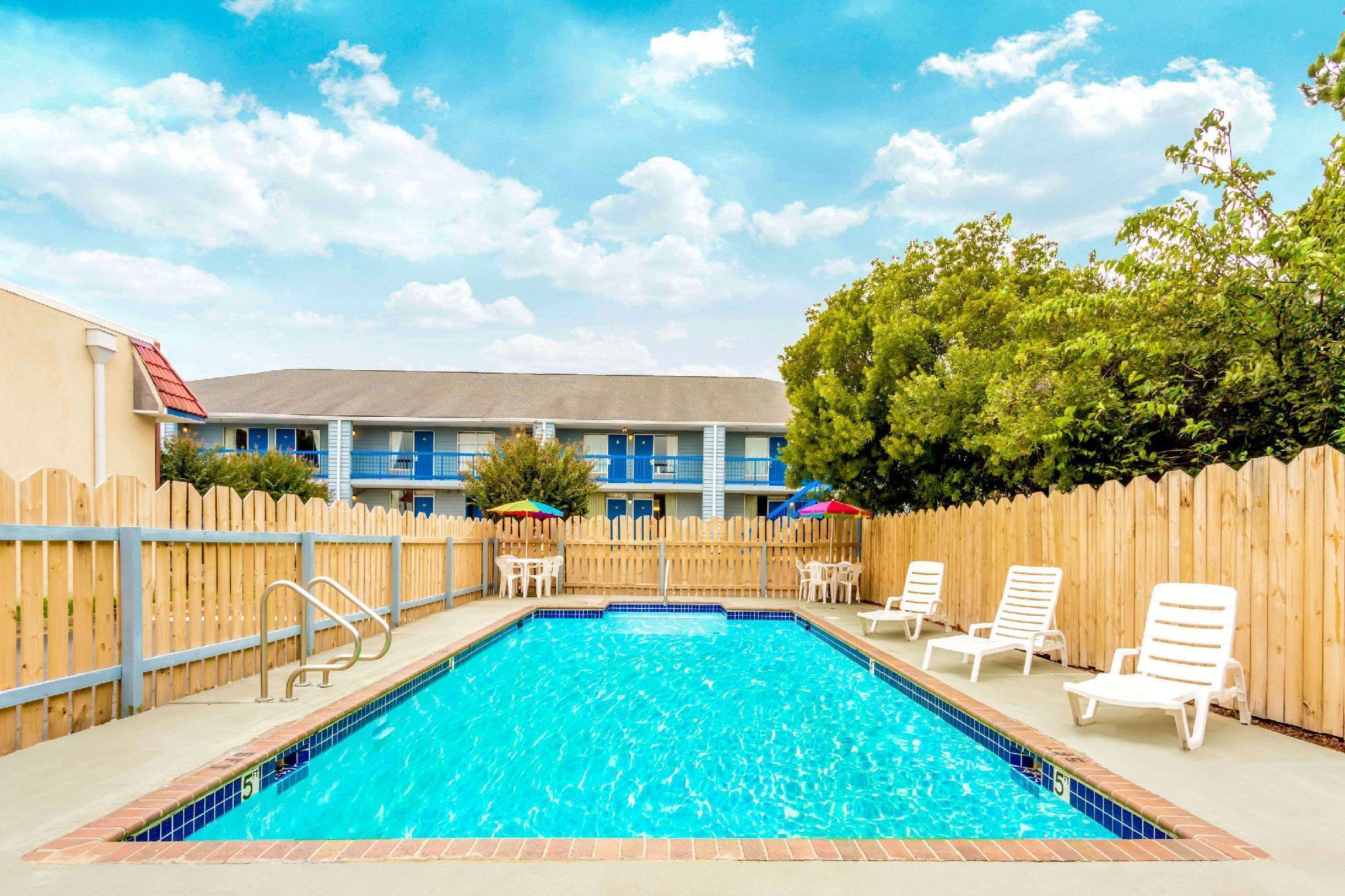 Travelodge By Wyndham Virginia Beach Bay Beach Esterno foto