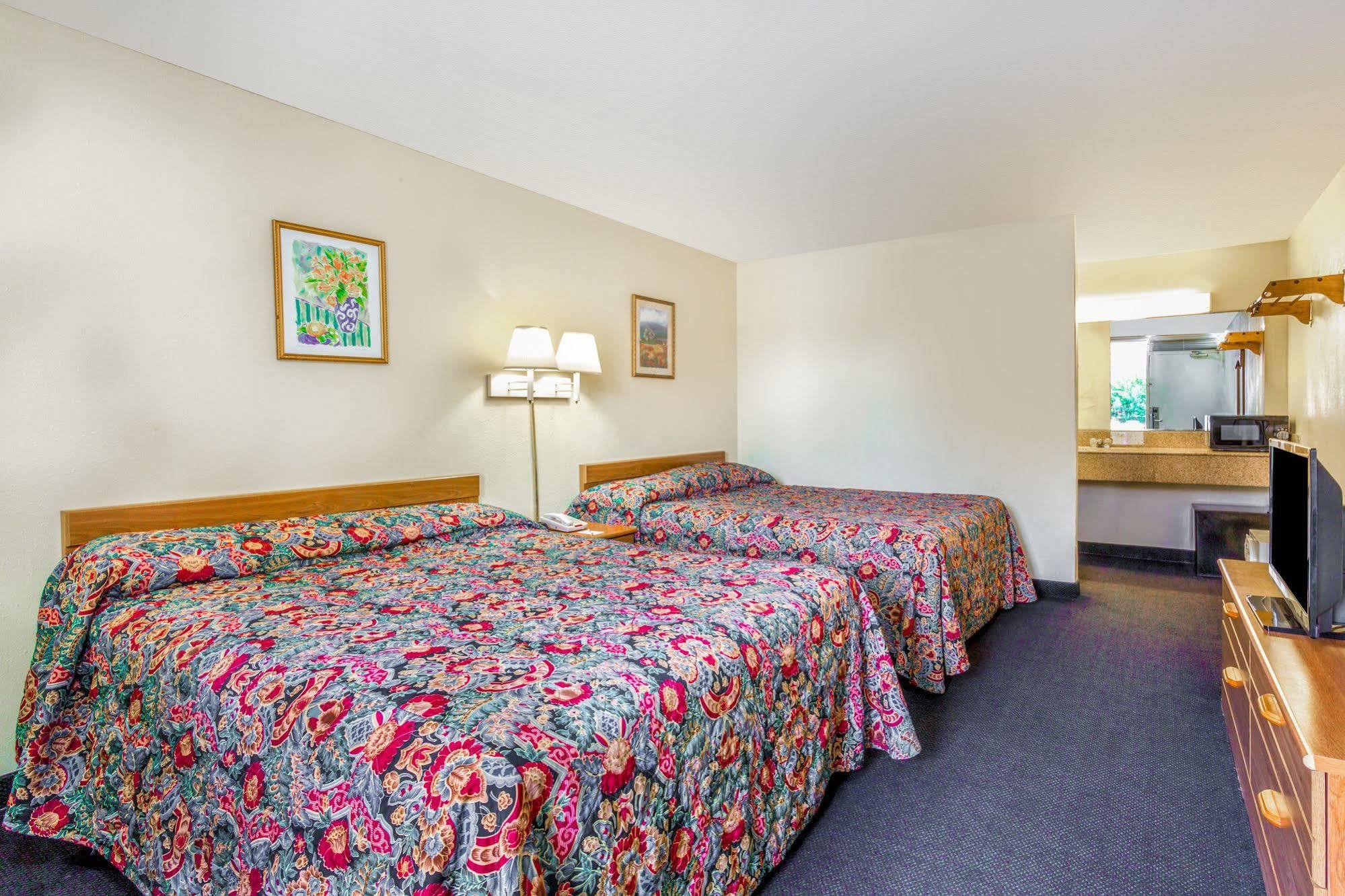 Travelodge By Wyndham Virginia Beach Bay Beach Esterno foto